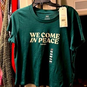 Cropped Levi’s top